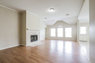 2011 Pinecreek Pass Ln in Katy, TX - Building Photo - Building Photo