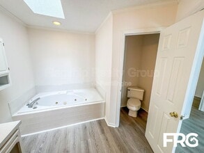 3908 Sterling Pointe Dr in Winterville, NC - Building Photo - Building Photo