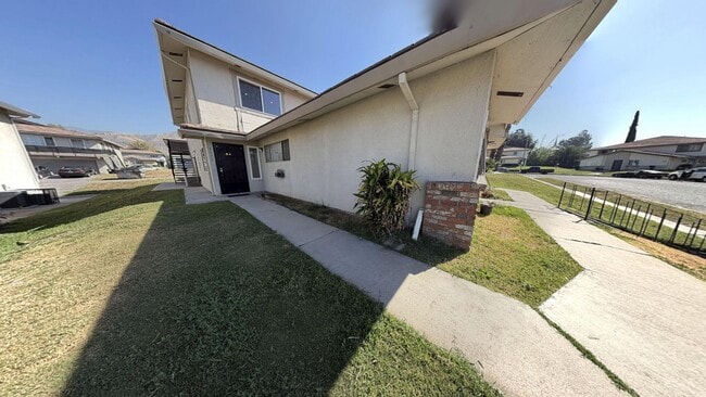 property at 3532 Rainbow Ln