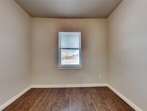 9049 NW 143rd St in Yukon, OK - Building Photo - Building Photo