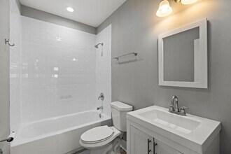 3701 W Diversey Ave in Chicago, IL - Building Photo - Building Photo