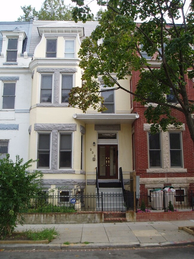 property at 232 N St NW