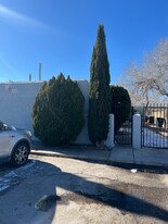 225 Vermont St NE in Albuquerque, NM - Building Photo