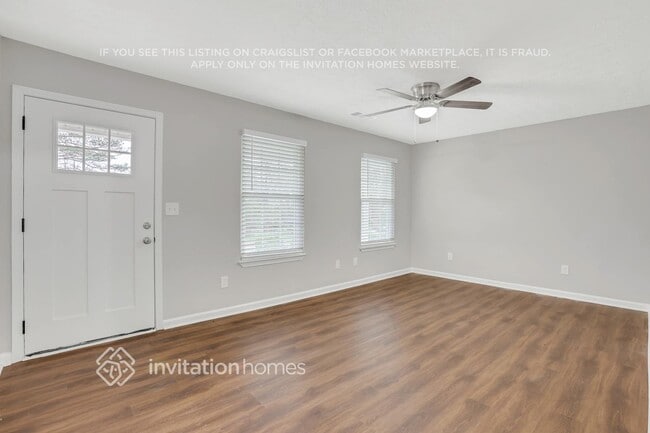 8116 Collier St SW in Covington, GA - Foto de edificio - Building Photo