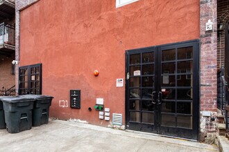 92-94 Penn St in Brooklyn, NY - Building Photo - Building Photo