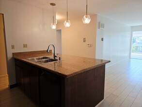 1830 Lakeshore Ave in Oakland, CA - Building Photo - Building Photo