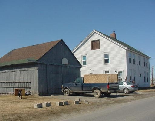 25 Old County Rd in Shawmut, ME - Foto de edificio - Building Photo