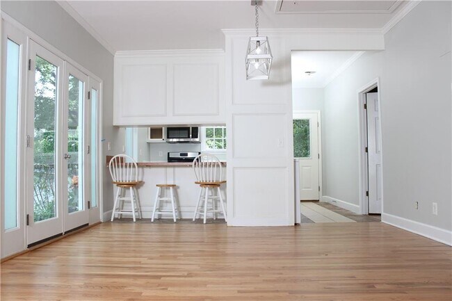 1124 Center St NW in Atlanta, GA - Building Photo - Building Photo