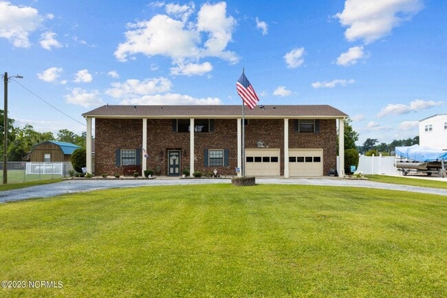 property at 68 Blackbird Ln