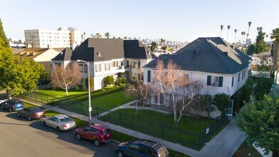 5322 Loma Linda Ave in Los Angeles, CA - Foto de edificio - Building Photo