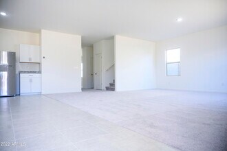 9525 W Illini St in Tolleson, AZ - Building Photo - Building Photo