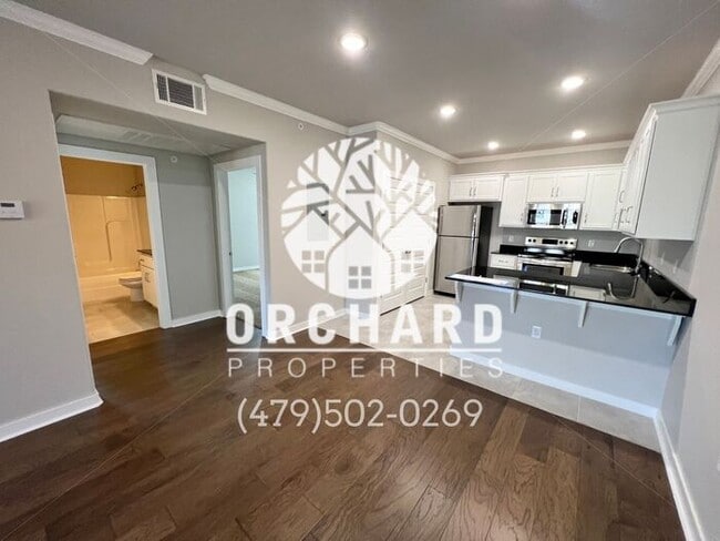 property at 1900 E Brookview Cir