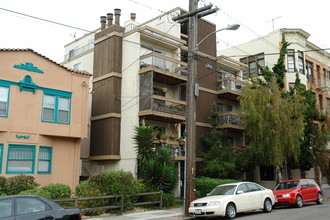 421 Perkins St in Oakland, CA - Foto de edificio - Building Photo