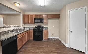 19055 Remington Bend Dr in Houston, TX - Foto de edificio - Building Photo