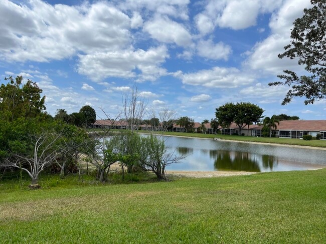 21105 Vía Solano in Boca Raton, FL - Building Photo - Building Photo