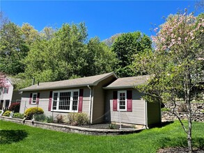 1& Ryder Ct in Stony Point, NY - Foto de edificio - Building Photo