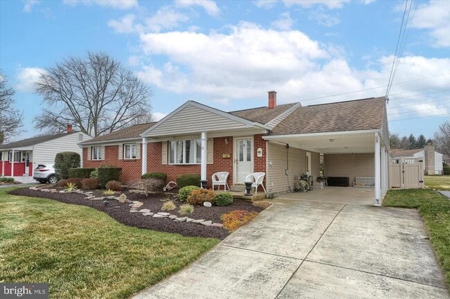 22 Palmer Dr in Camp Hill, PA - Building Photo - Building Photo