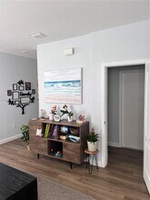 8642 NW 109th Ct in Doral, FL - Building Photo - Building Photo