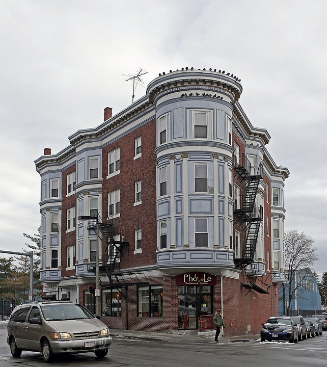 1350-1358 Dorchester Ave in Boston, MA - Foto de edificio