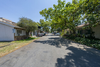 4200 La Rica Ave in Baldwin Park, CA - Building Photo - Building Photo