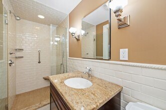 290 Commonwealth Ave, Unit 13 in Boston, MA - Building Photo - Building Photo