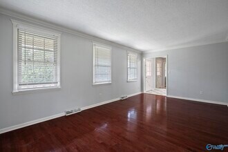 7613 Peacock Dr SW in Huntsville, AL - Building Photo - Building Photo
