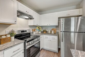 1516 Yelford Cir in Jacksonville, FL - Building Photo - Building Photo
