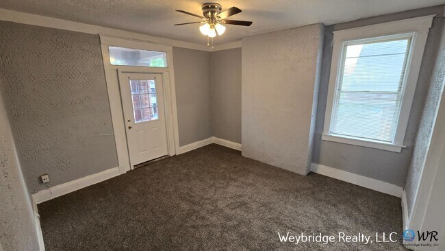 3209 Gilbert Ave in Cincinnati, OH - Building Photo - Building Photo