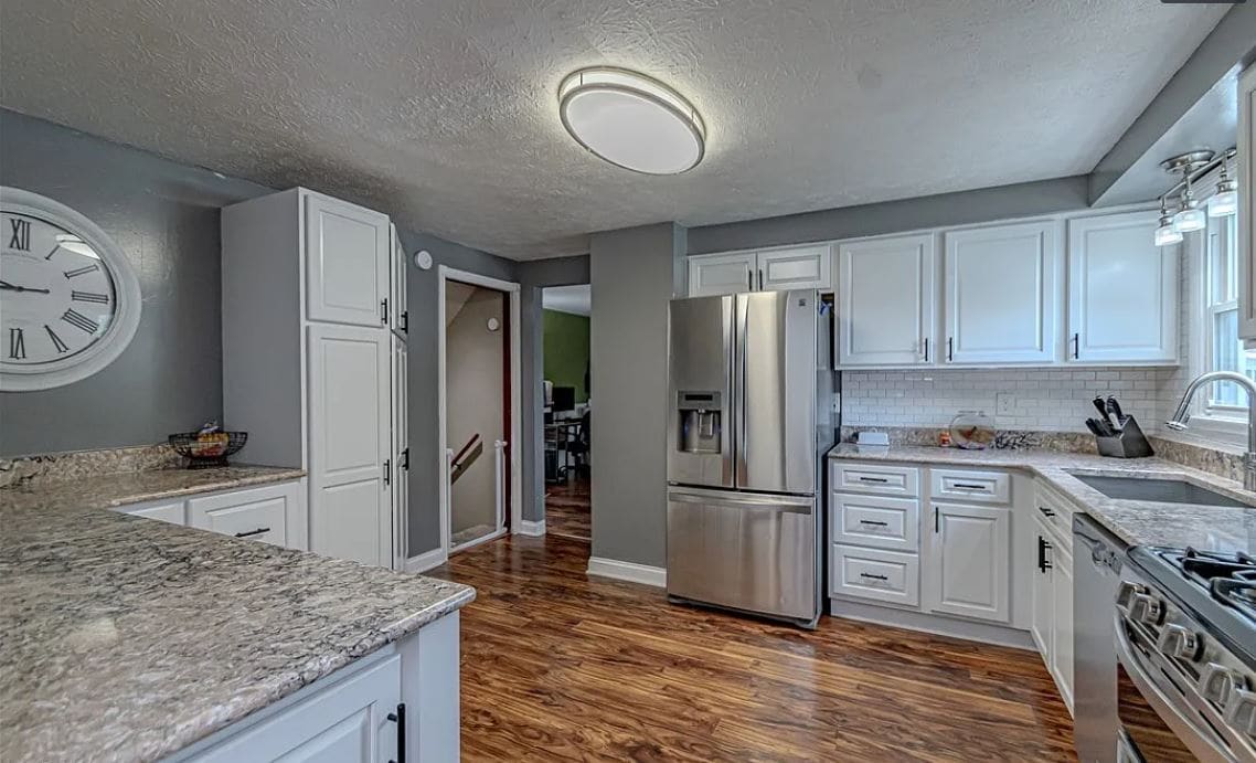 775 Twin Oaks Blvd in Medina, OH - Foto de edificio