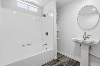 6120 Case Ave in North Hollywood, CA - Building Photo - Building Photo