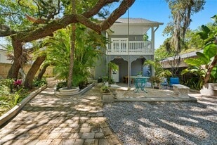 515 Crystal Beach Ave in Palm Harbor, FL - Building Photo
