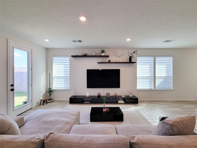 8214 Leisure Pt Dr in Cypress, TX - Building Photo - Building Photo