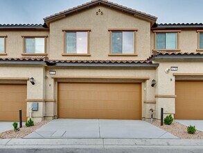 6274 Cappadocia St in Las Vegas, NV - Building Photo - Building Photo