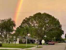 1772 Inlet Dr in North Fort Myers, FL - Building Photo
