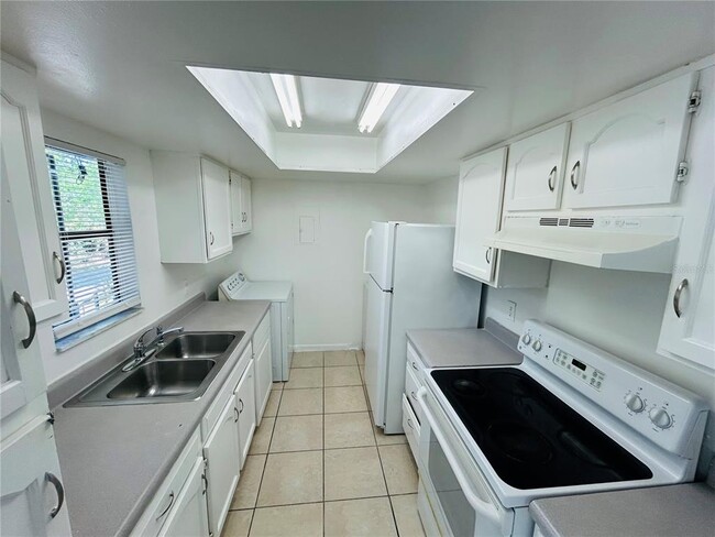 4316 Lakeway Dr in Orlando, FL - Building Photo - Building Photo