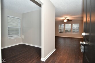 10046 Sapphire Berry Ln in Fishers, IN - Building Photo - Building Photo