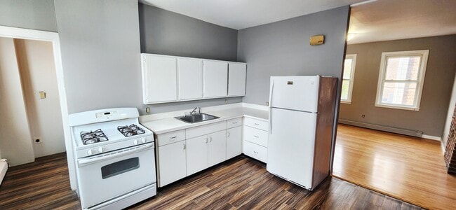 3 Wilbur Ct, Unit 2 in Boston, MA - Foto de edificio - Building Photo