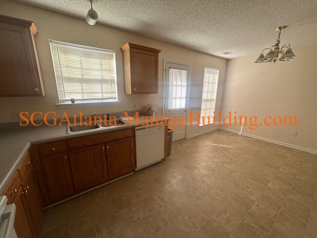 152 Willow Springs Ln in Stockbridge, GA - Building Photo - Building Photo