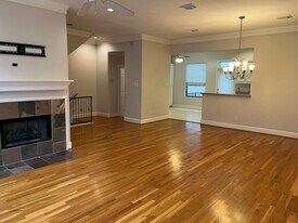 2425 Dorrington St in Houston, TX - Building Photo