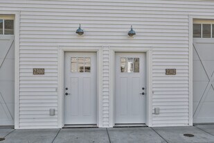 2306 Pleasant Vw Dr in North Mankato, MN - Building Photo