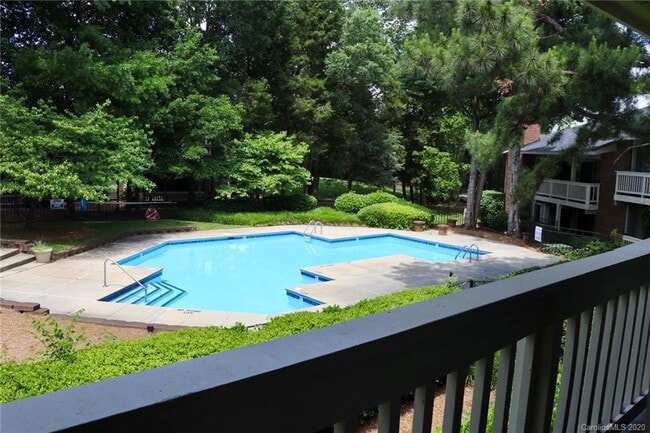 8017 Greenside Ct in Charlotte, NC - Building Photo - Building Photo