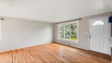1527 E Rockwell Ave in Spokane, WA - Building Photo - Building Photo