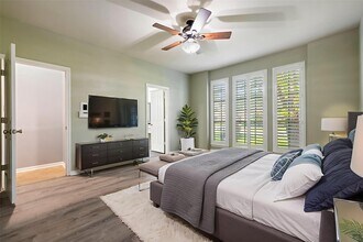 2807 4 Pines Dr in Houston, TX - Building Photo - Building Photo