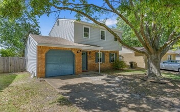 4957 Aquarius Ct in Virginia Beach, VA - Building Photo - Building Photo