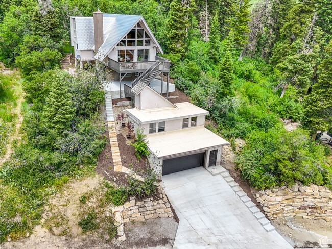 property at 575 Upper Evergreen Dr