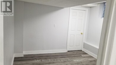 14 Upwood Pl in Brampton, ON - Building Photo - Building Photo