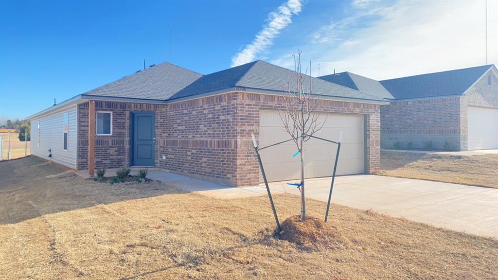 10508 Baled Bermuda Rd in Oklahoma City, OK - Building Photo