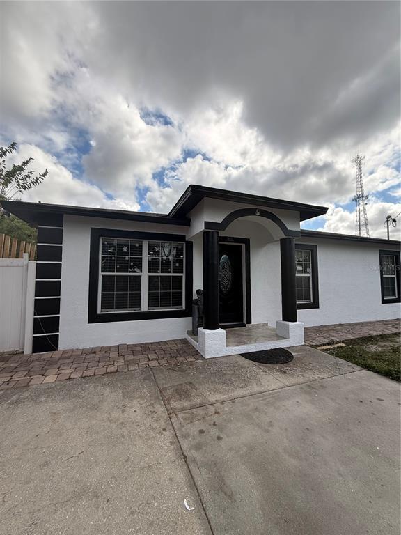 property at 1305 E Louise Ave