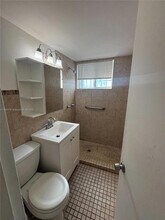 542 NW 8th St in Miami, FL - Building Photo - Building Photo