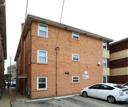 8519 W Bryn Mawr Ave in Chicago, IL - Building Photo - Building Photo